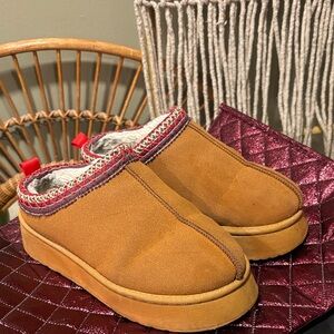 Cozy Brown Slip-On Shoes with Red Accents